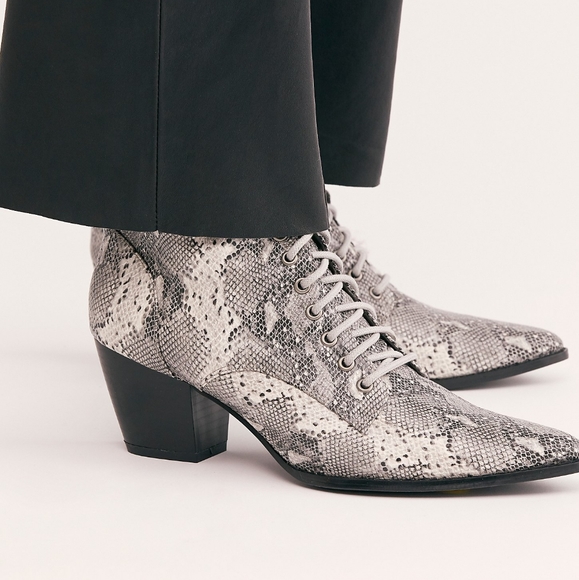 NEW Coconuts by Matisse X Free People Ivory Snake Print Cody Vegan Boots 7.5 - Picture 1 of 3